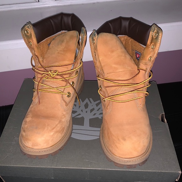Worn Youth Construction style Timberland size 6.5 - Picture 5 of 6